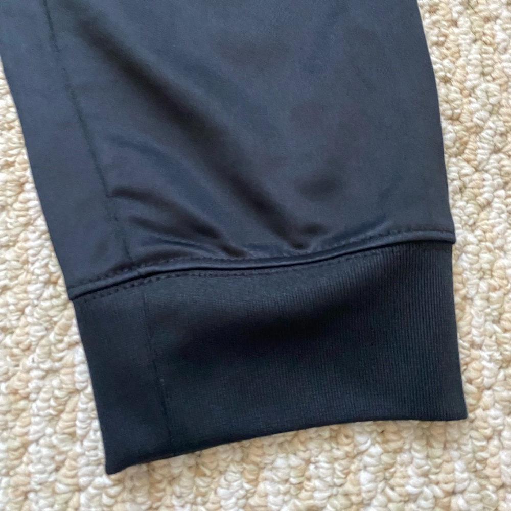 JORDAN | Black Red Jogger Size XL - Picture 9 of 10